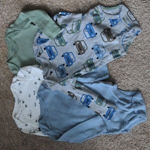 4pk NWOT bodysuits